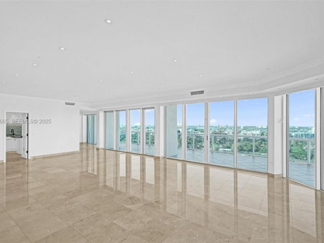 Квартира в аренду номер17A - фото 6854989