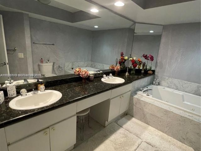 Продажа квартиры #942 - фото 6849744