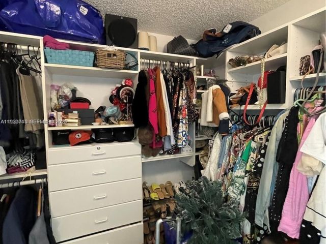 Продажа квартиры #942 - фото 6849745