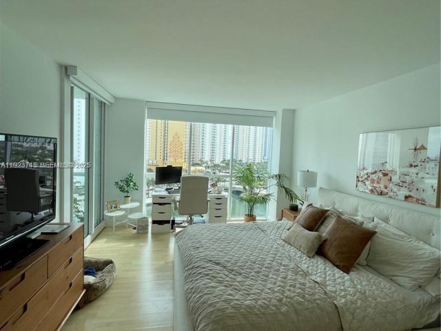 Продажа квартиры #942 - фото 6849749