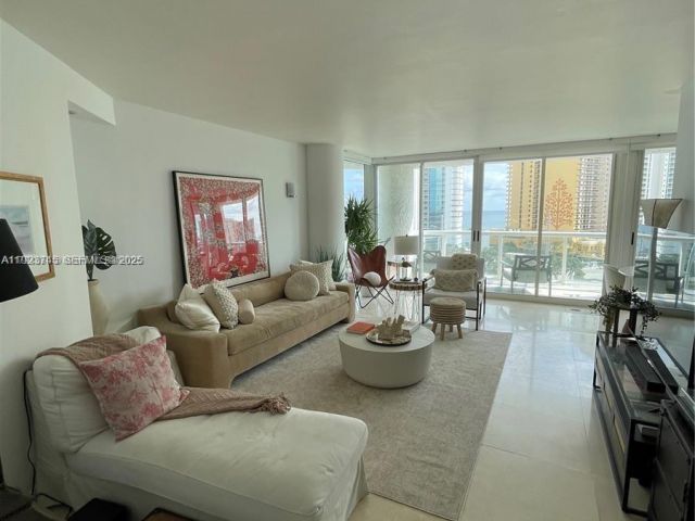 Продажа квартиры #942 - фото 6849755