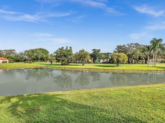 Продажа дома по адресу 8181 Nadmar Avenue - фото 6862022