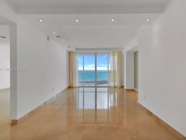 Продажа квартиры #905 - фото 6850825