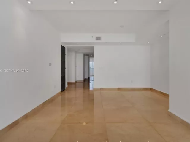 Продажа квартиры #905 - фото 6850819