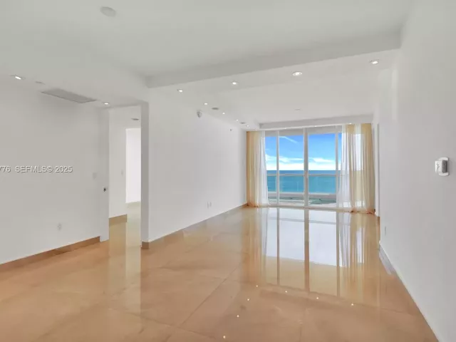 Продажа квартиры #905 - фото 6850824