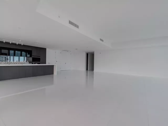 Продажа квартиры #4911 - фото 6849391