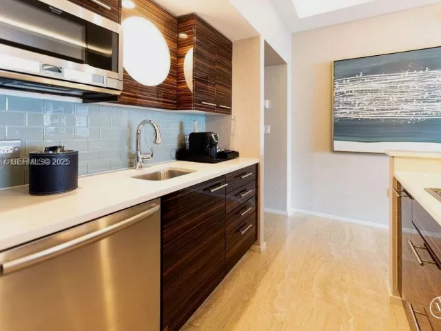 Продажа квартиры #R204 - фото 6850866