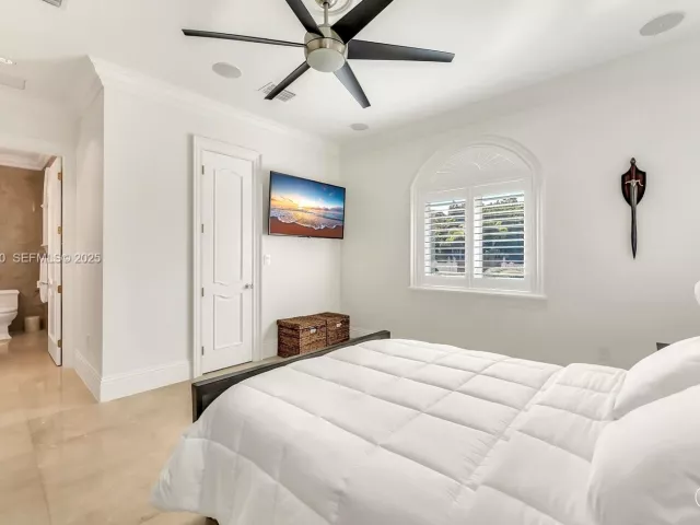 Продажа дома по адресу 18611 SW 122nd St - фото 7521188