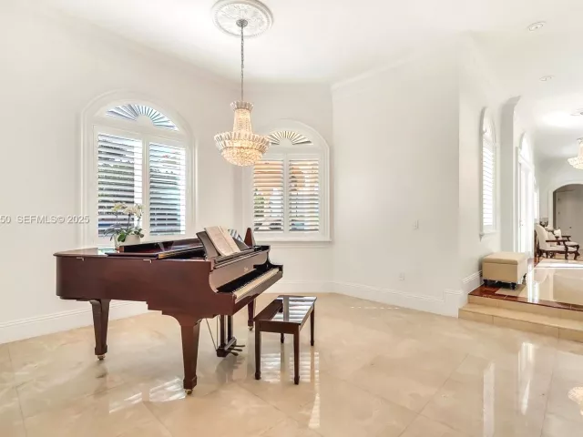 Продажа дома по адресу 18611 SW 122nd St - фото 7521191