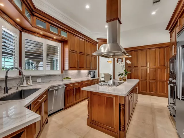 Продажа дома по адресу 18611 SW 122nd St - фото 9103771