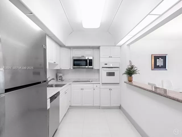 Продажа квартиры #625 - фото 6849739