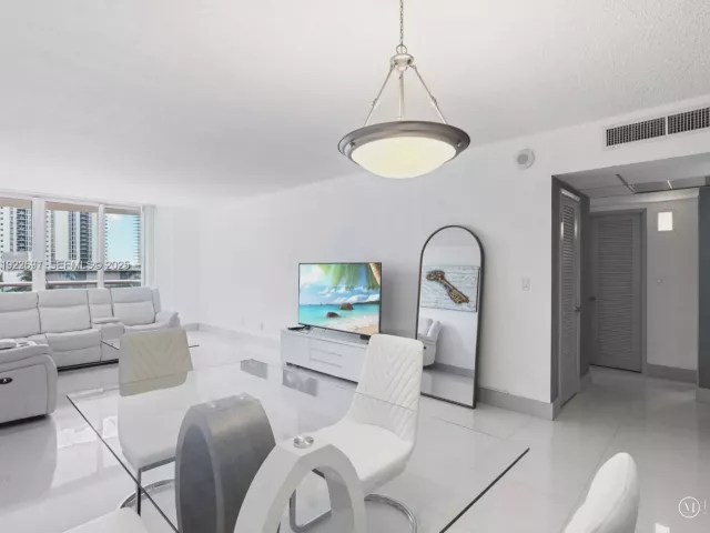 Продажа квартиры #625 - фото 6849740