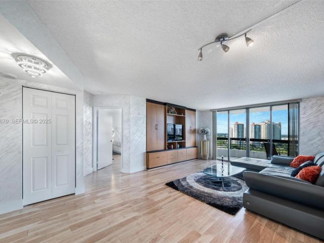 Квартира в аренду номер1808 - фото 7501731