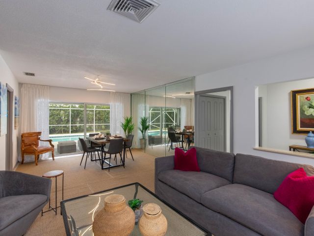 Продажа дома по адресу 1323 Sugar Plum Drive - фото 6851150