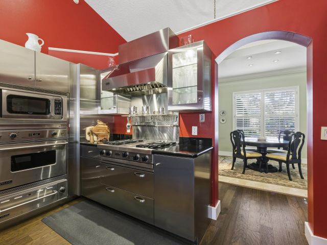 Продажа дома по адресу 2760 Tecumseh Drive - фото 6858410