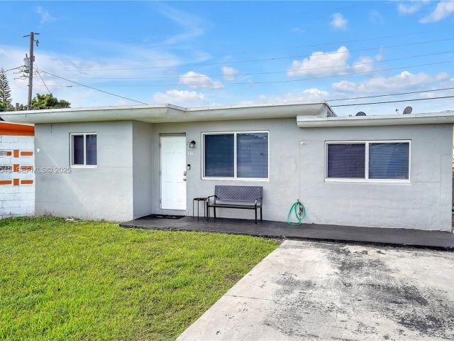 Дом в аренду по адресу 506 N 60th Ter - фото 7472682