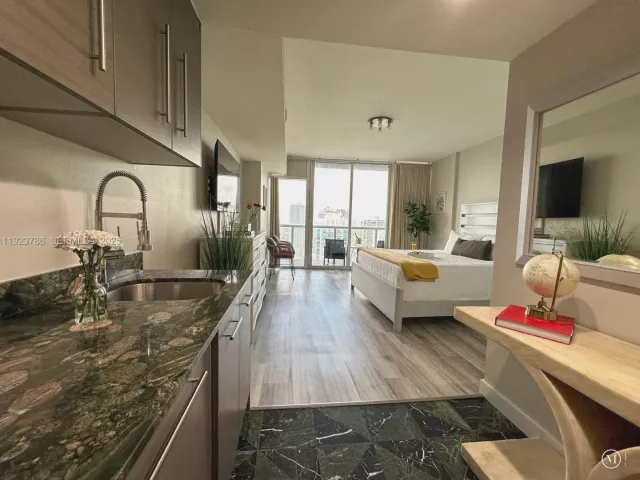 Продажа квартиры #4405 - фото 6852110