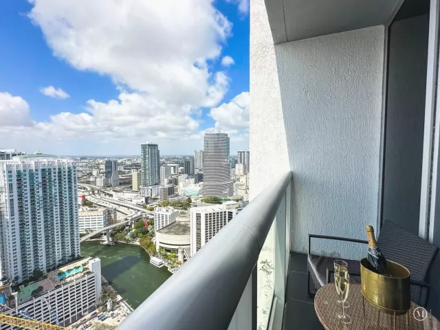 Продажа квартиры #4405 - фото 6852116