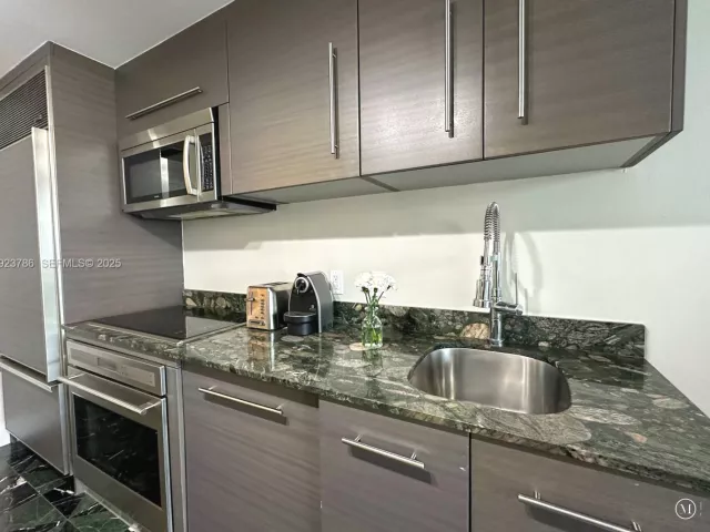 Продажа квартиры #4405 - фото 6852108