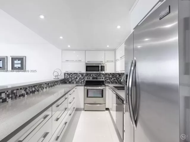 Продажа квартиры #627 - фото 6852708