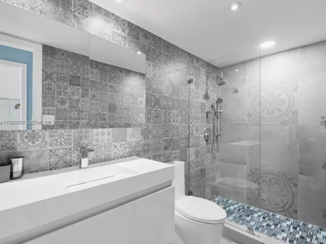 Продажа квартиры #627 - фото 6852704