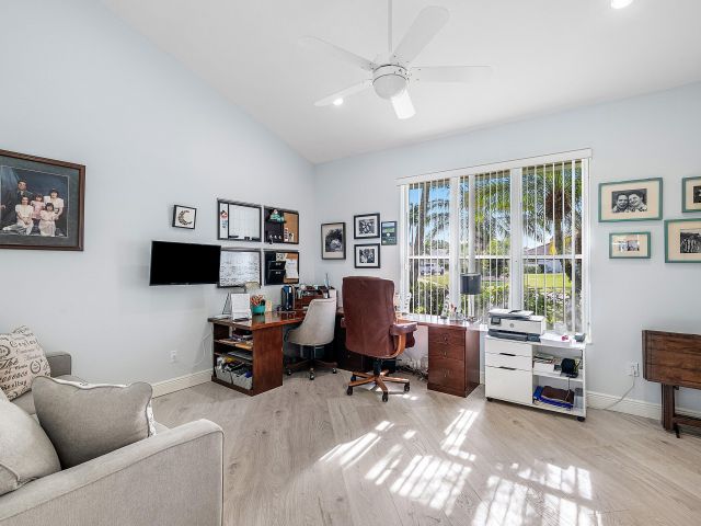 Продажа дома по адресу 10446 Stonebridge Boulevard - фото 6853980