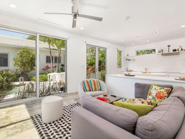 Продажа дома по адресу 711 Ardmore Road - фото 6862475