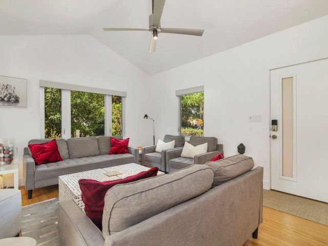 Продажа дома по адресу 711 Ardmore Road - фото 6862492