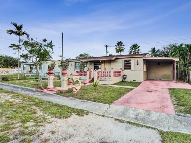 Продажа дома по адресу 6404 Evans St - фото 8975857