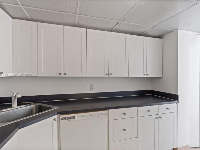 Продажа квартиры #722 - фото 7477995