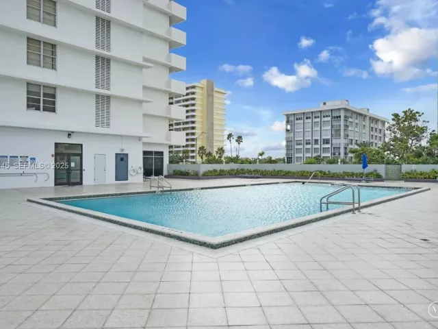 Продажа квартиры #1516 - фото 6854256