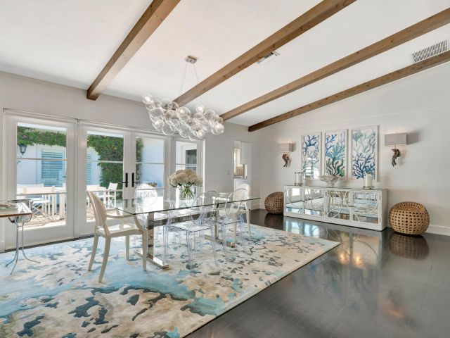 Дом в аренду по адресу 136 Worth Court S - фото 6853573