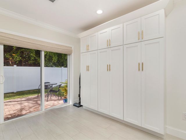 Продажа дома по адресу 3805 Russell Avenue - фото 6855422