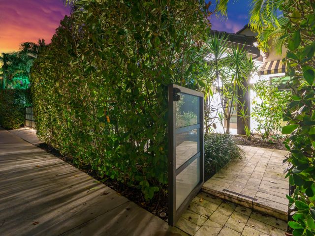 Продажа дома по адресу 246 N Swinton Avenue - фото 6866157