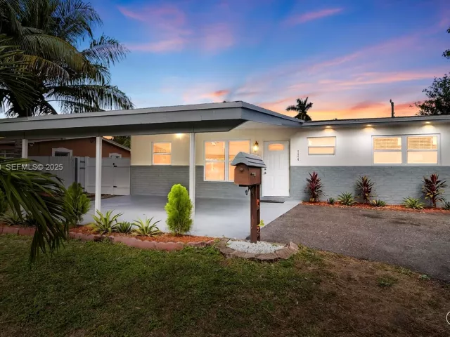 Продажа дома по адресу 724 SW 4th Ct - фото 6854092