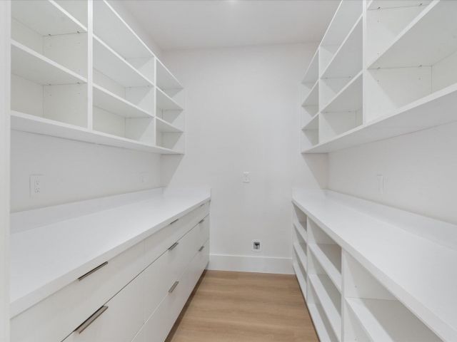 Продажа дома по адресу 1330 Breakers West Boulevard W - фото 6855461