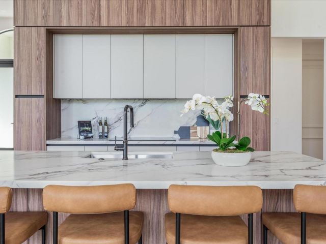 Продажа дома по адресу 1330 Breakers West Boulevard W - фото 6855464