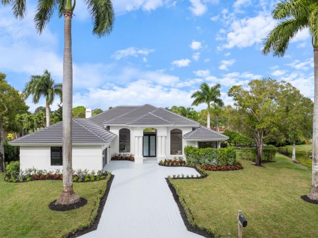 Продажа дома по адресу 1330 Breakers West Boulevard W - фото 6855473