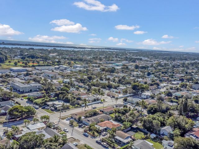 Дом в аренду по адресу 818 Kaye Street - фото 6855453