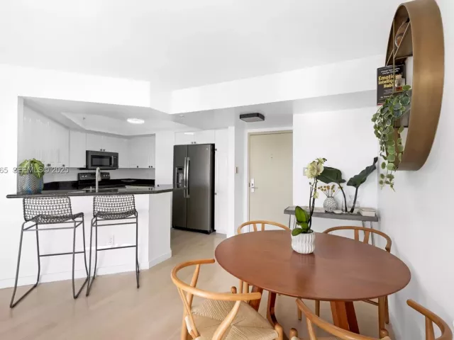 Продажа квартиры #803 - фото 6855395