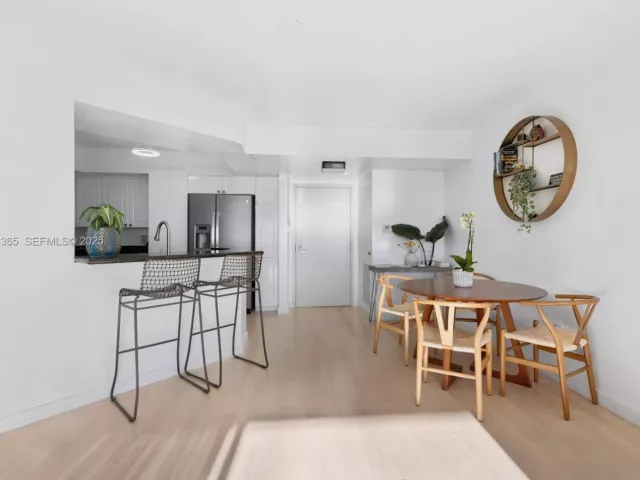 Продажа квартиры #803 - фото 6855396