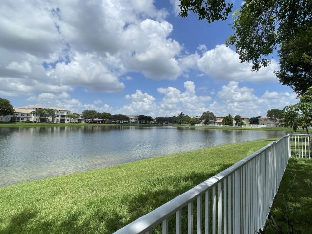 Дом в аренду по адресу 6722 Duval Avenue - фото 6855495