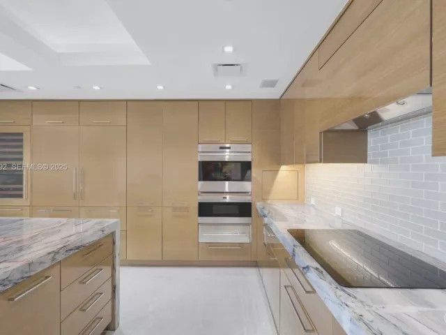 Продажа квартиры #3503 - фото 6855259