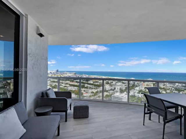 Продажа квартиры #3503 - фото 6855258