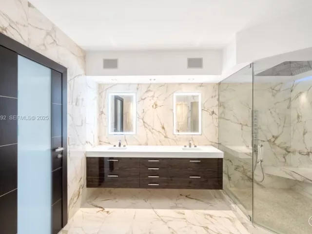 Продажа квартиры #3503 - фото 6855250