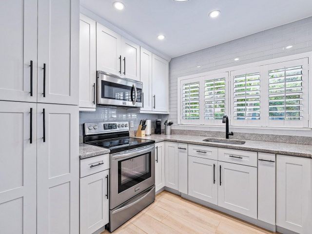 Дом в аренду по адресу 215 Cortez Road - фото 6855485