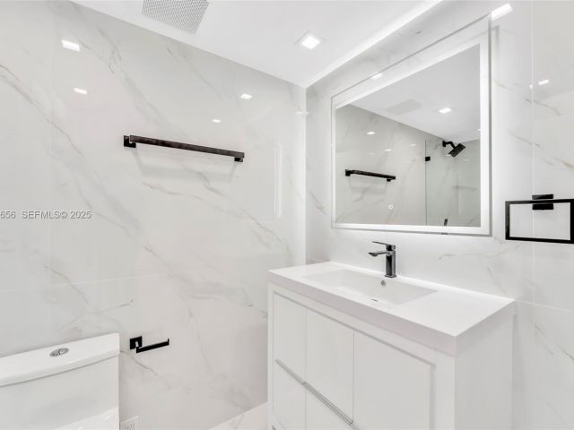 Продажа квартиры #1414 - фото 6856908