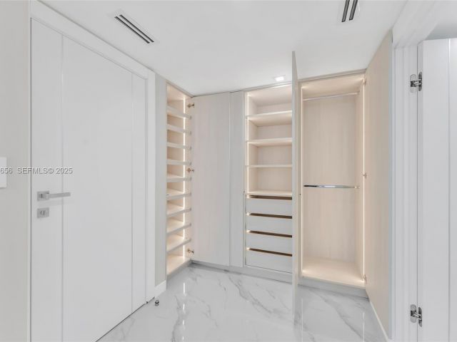 Продажа квартиры #1414 - фото 6856909