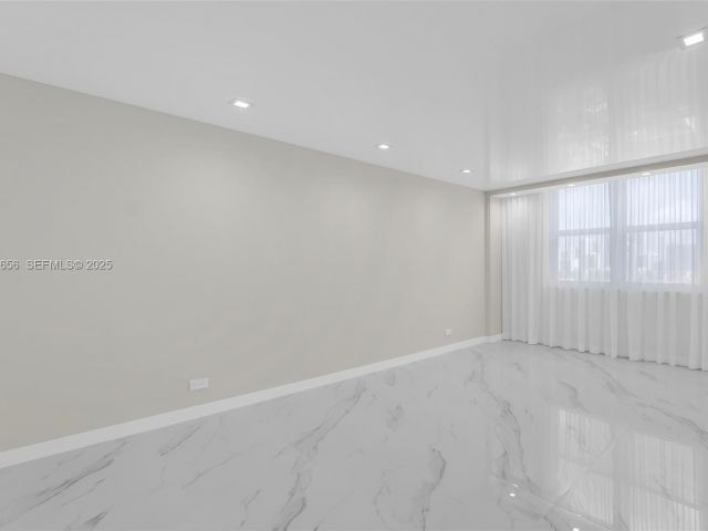 Продажа квартиры #1414 - фото 6856912