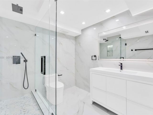 Продажа квартиры #1414 - фото 6856916